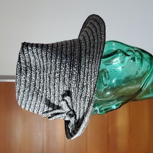 August Accessories 21.5"/6.5 NWT Fedora Hat Woven Black White Grey Boho Braided
